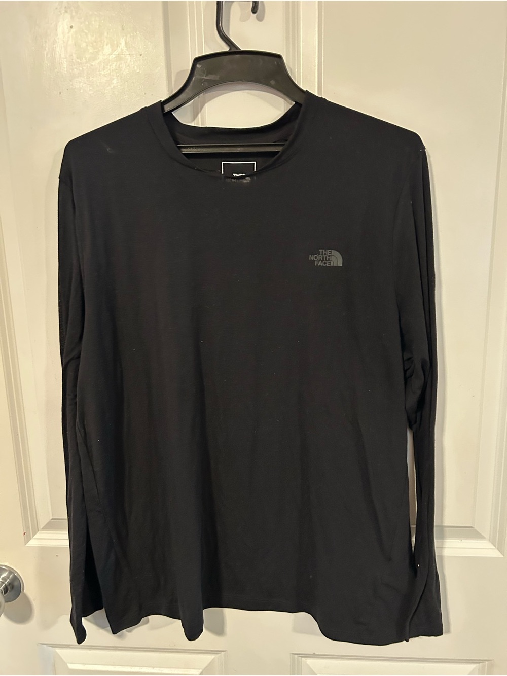 The North Face Men’s Long Sleeve Crew Tee - Black